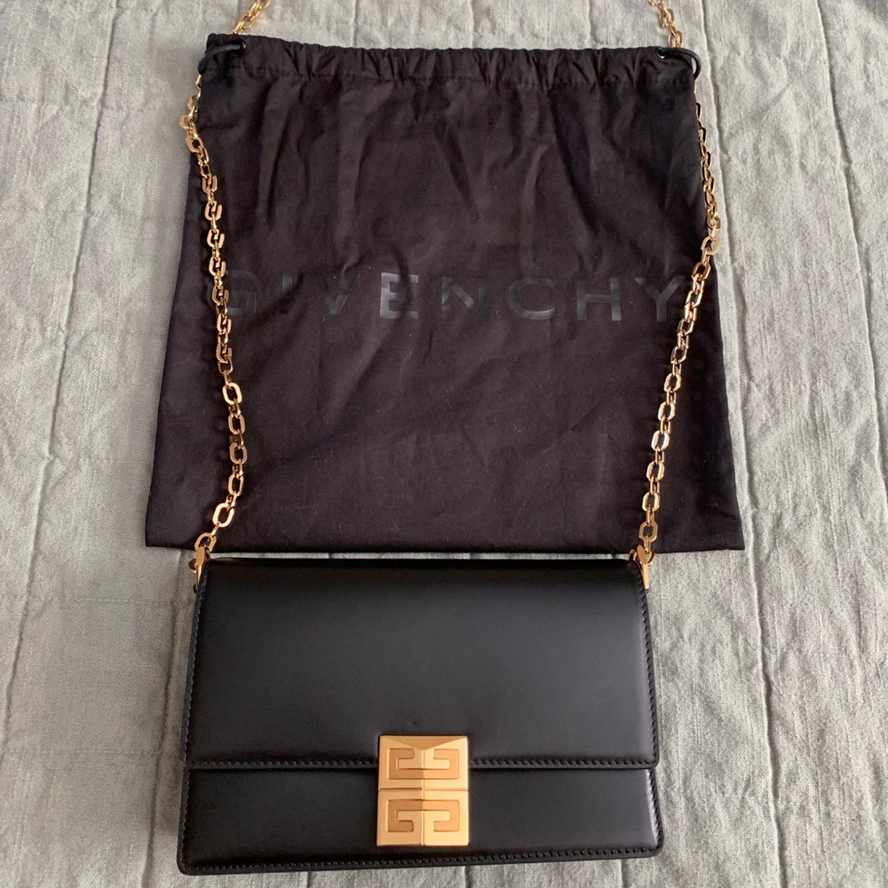 Givenchy Small Black/Gold crossbody chain bag